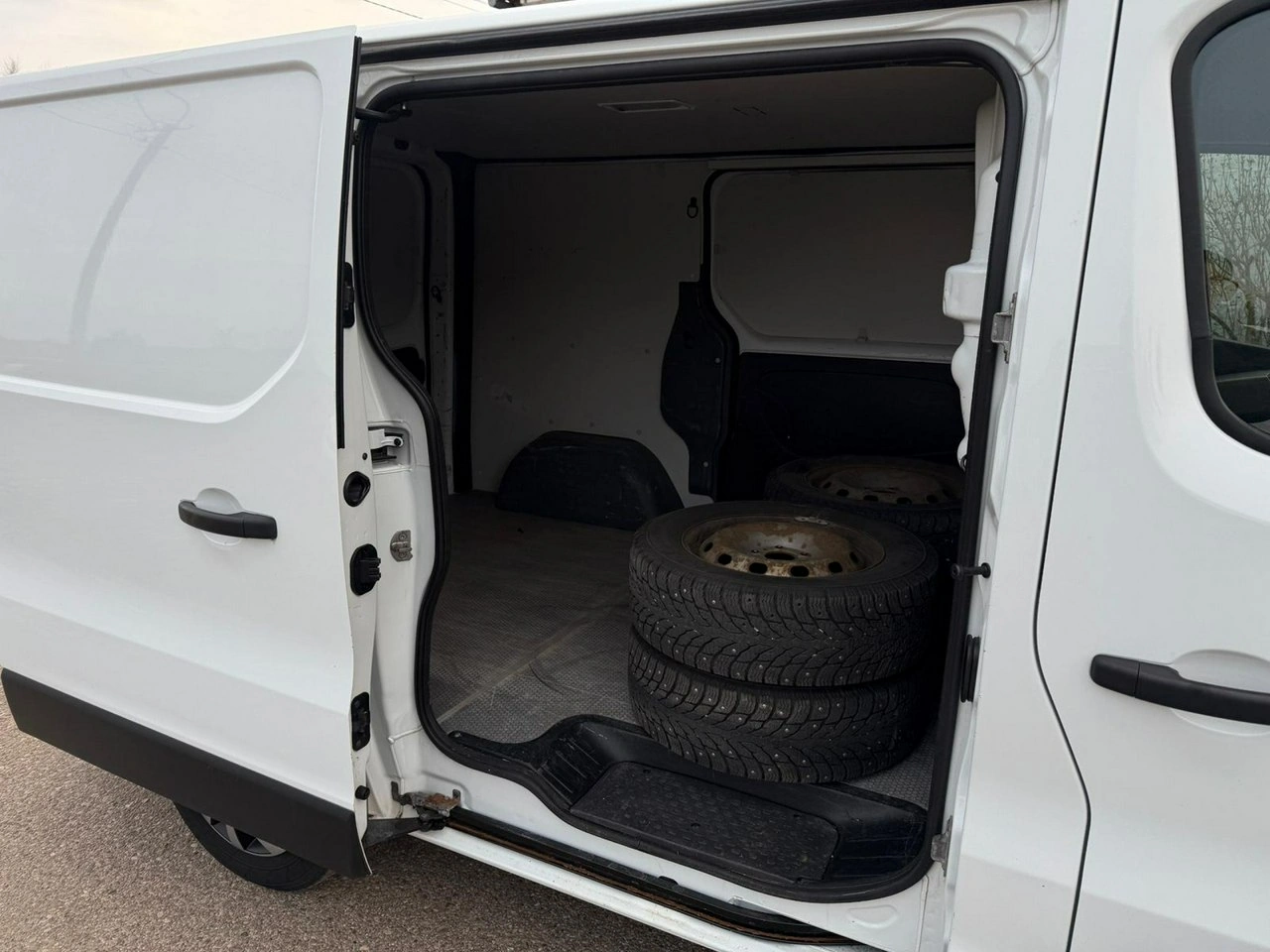 Renault Trafic - Zdjęcie 24