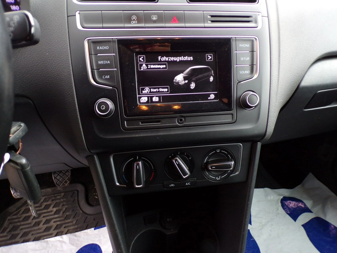 Volkswagen Polo - Zdjęcie 25