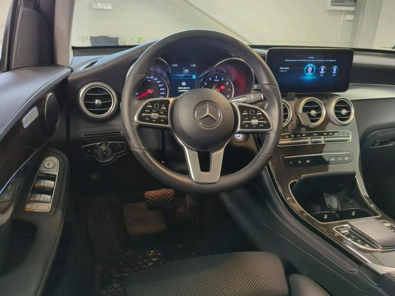 Mercedes GLC 200 - Zdjęcie 6