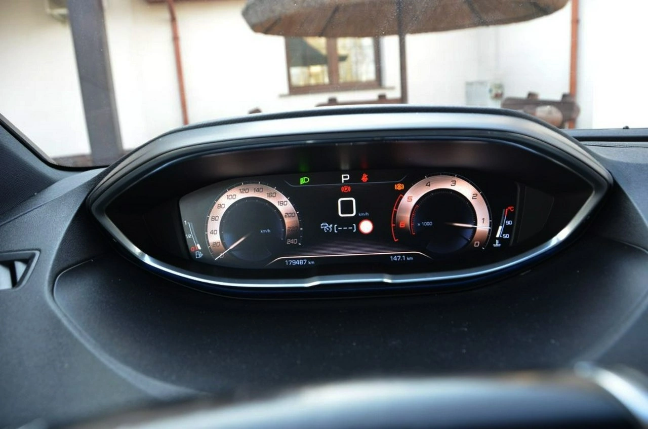 Peugeot 3008 - Zdjęcie 38