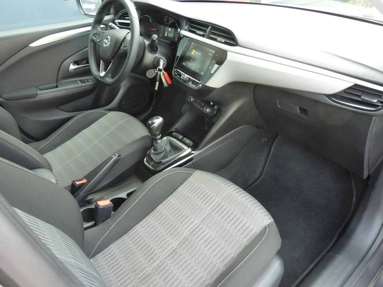 Opel Corsa - Zdjęcie 13