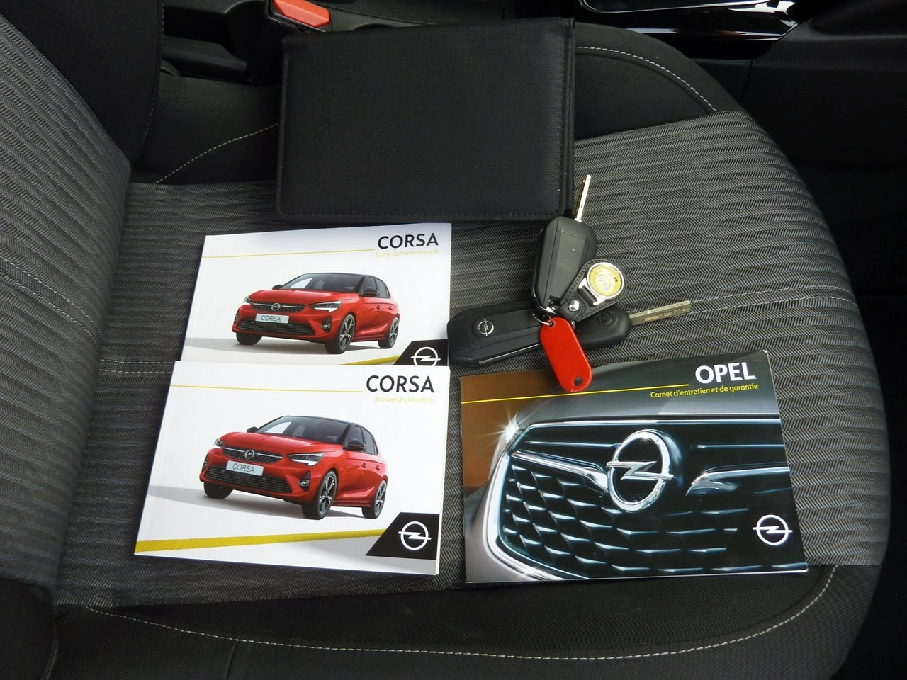 Opel Corsa - Zdjęcie 16