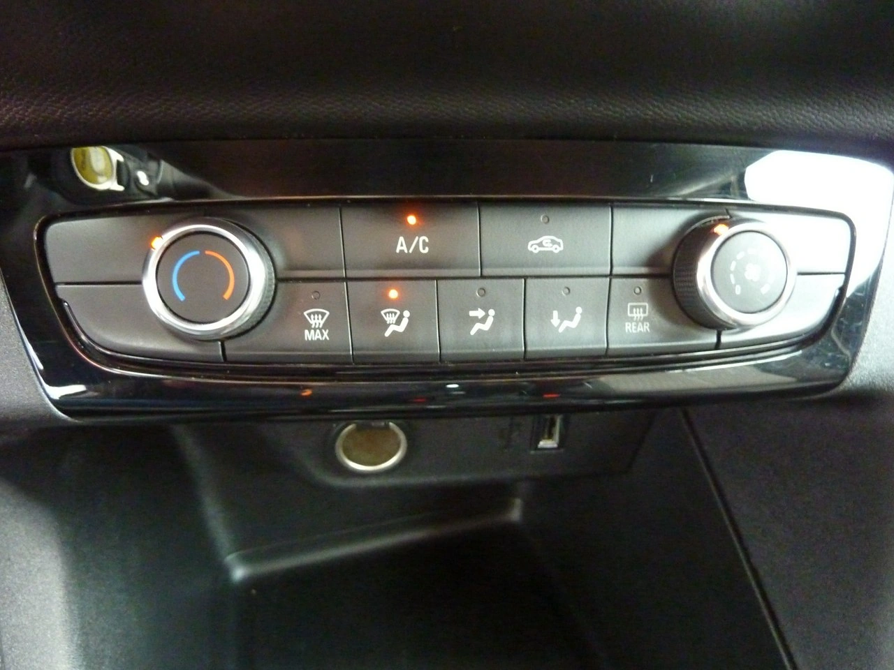 Opel Corsa - Zdjęcie 22