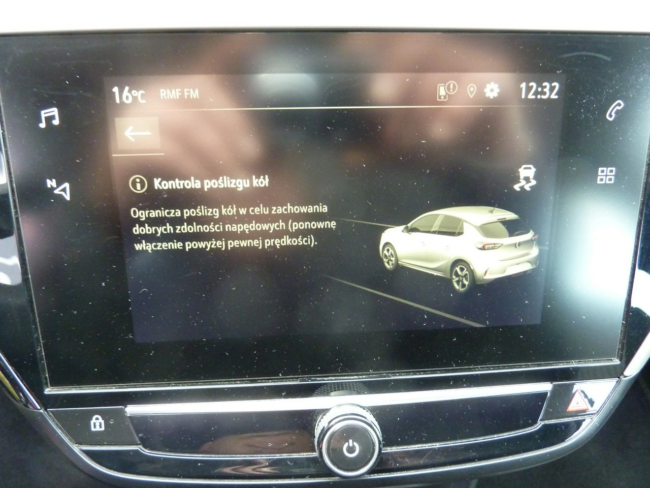 Opel Corsa - Zdjęcie 25