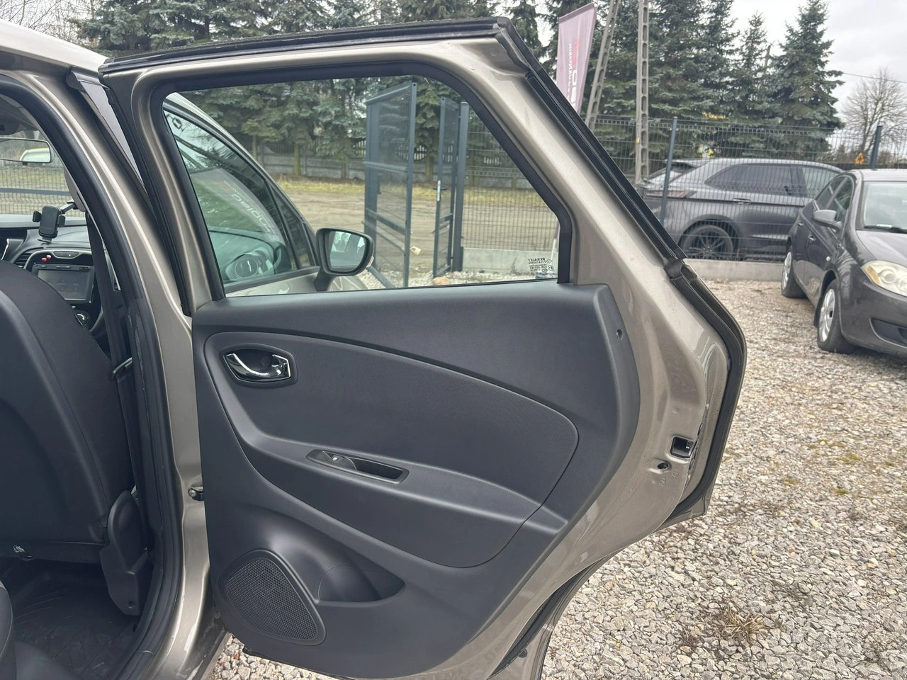 Renault Captur - Zdjęcie 31