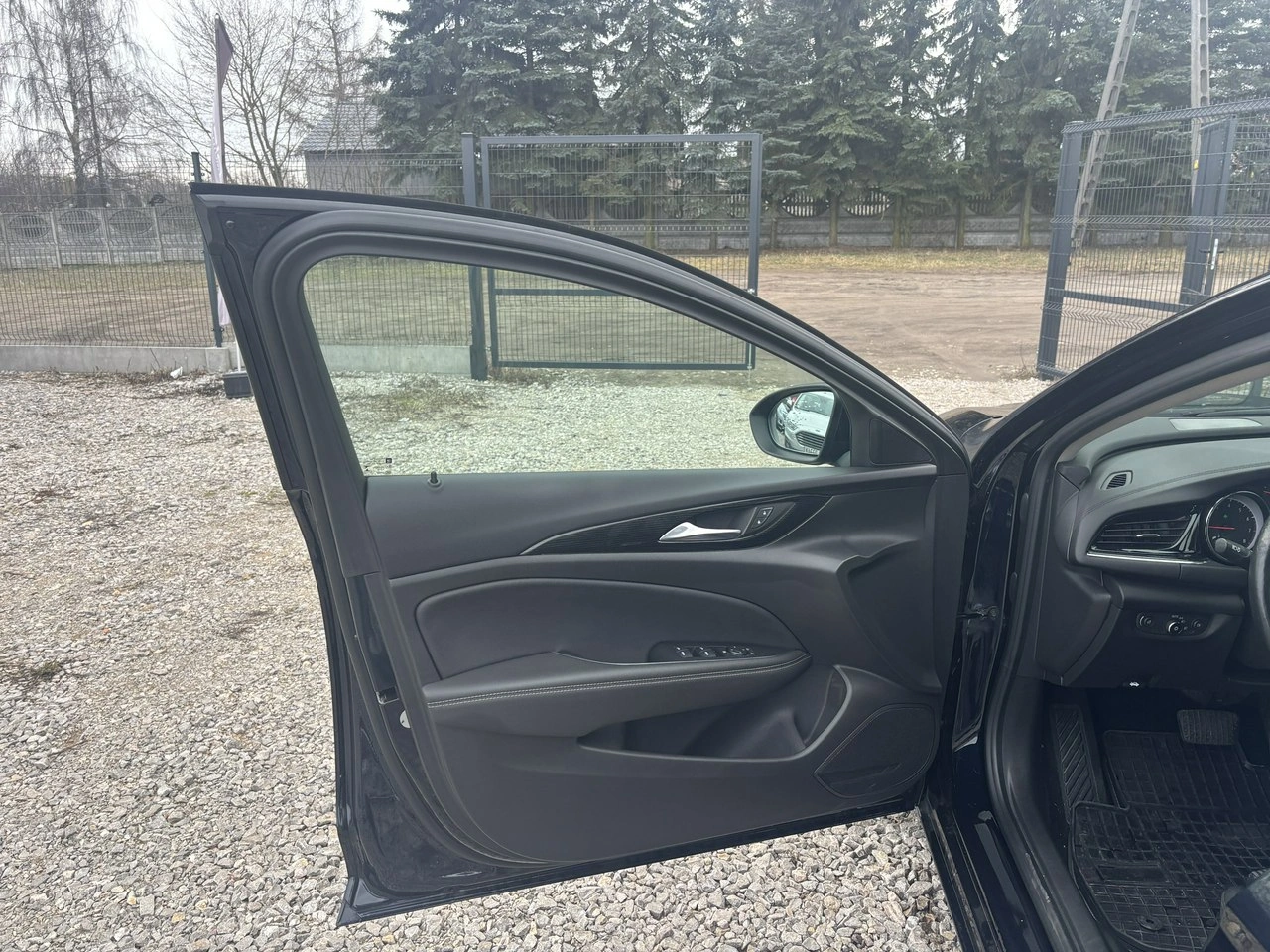 Opel Insignia - Zdjęcie 14