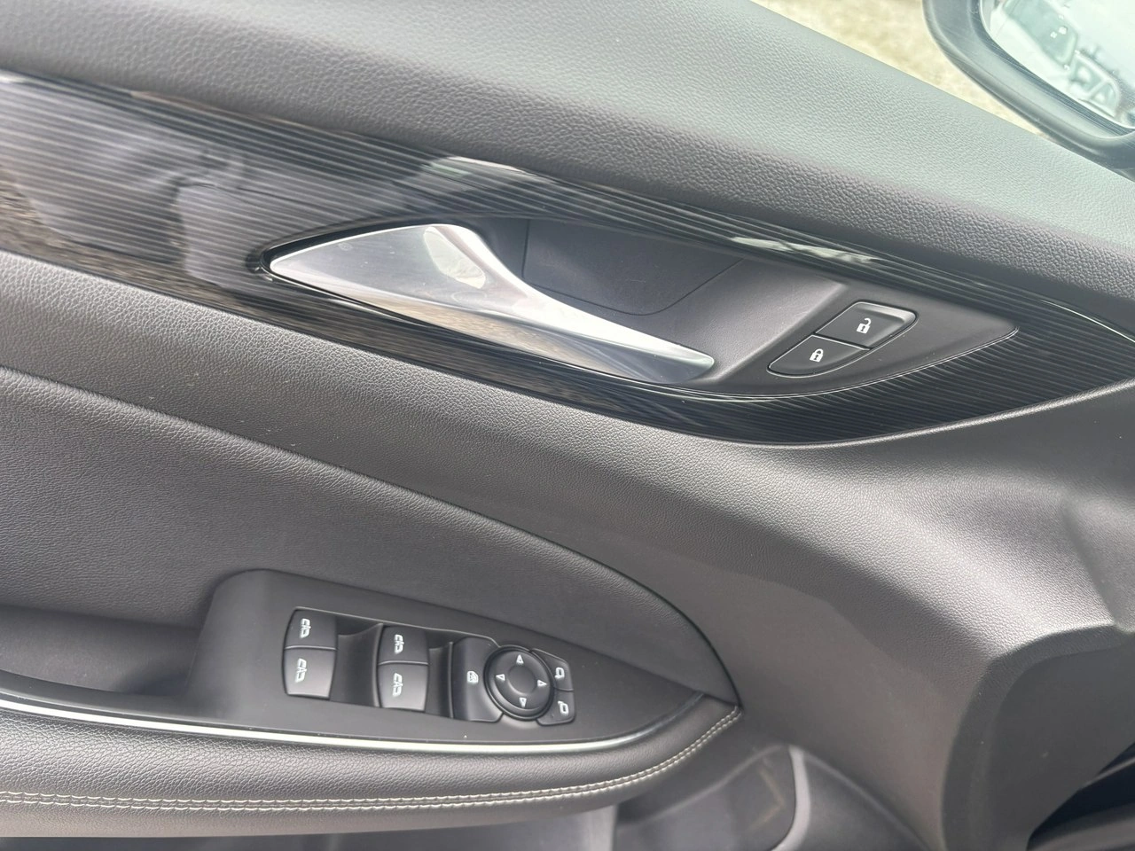 Opel Insignia - Zdjęcie 15