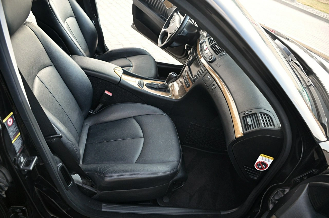 Mercedes E 300 - Zdjęcie 19