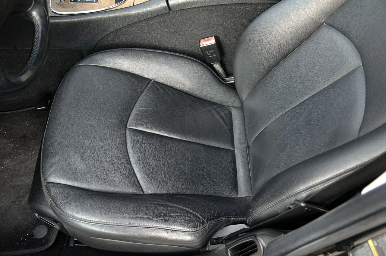 Mercedes E 300 - Zdjęcie 23