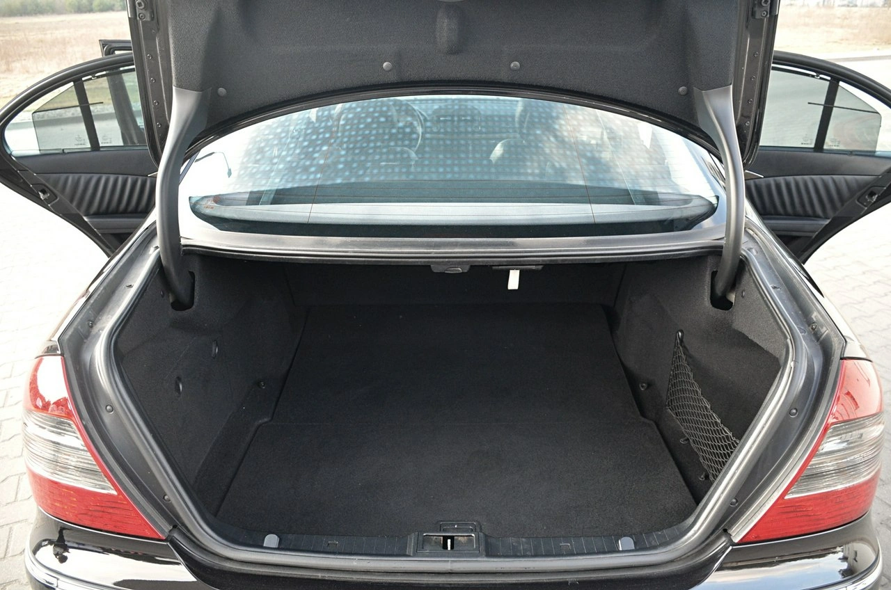 Mercedes E 300 - Zdjęcie 26