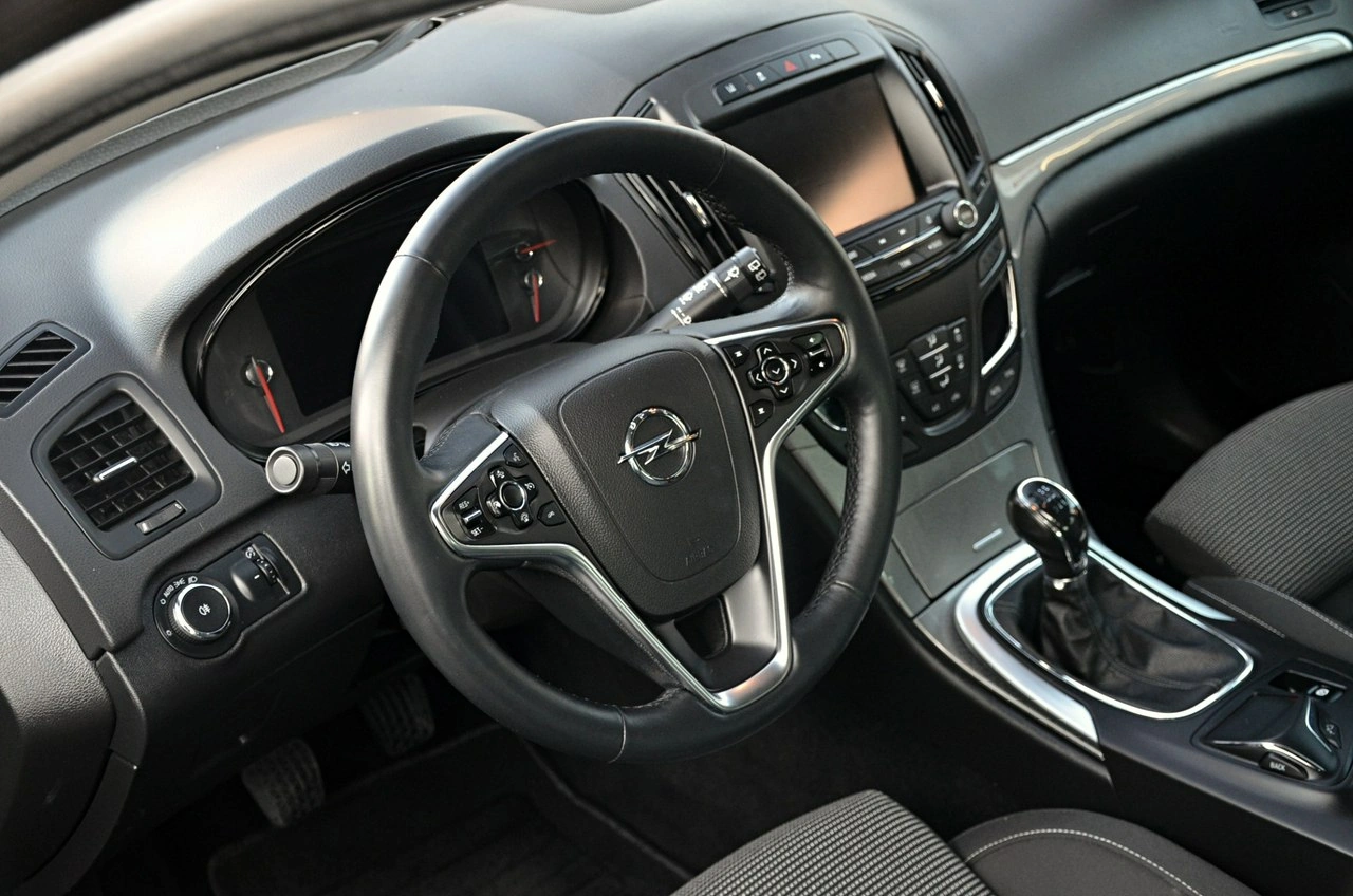 Opel Insignia - Zdjęcie 13