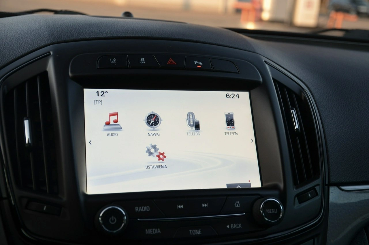 Opel Insignia - Zdjęcie 25