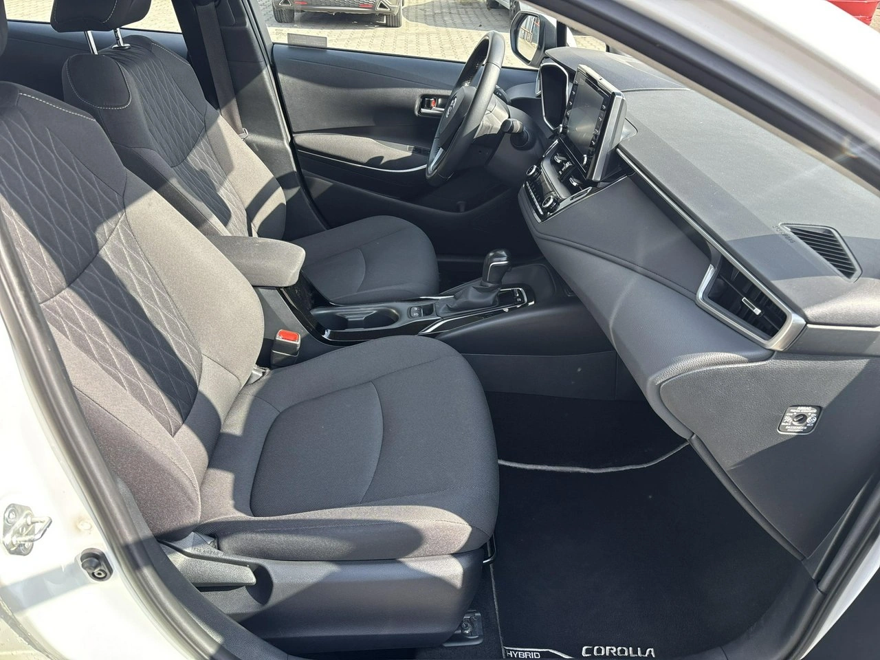 Toyota Corolla - Zdjęcie 16