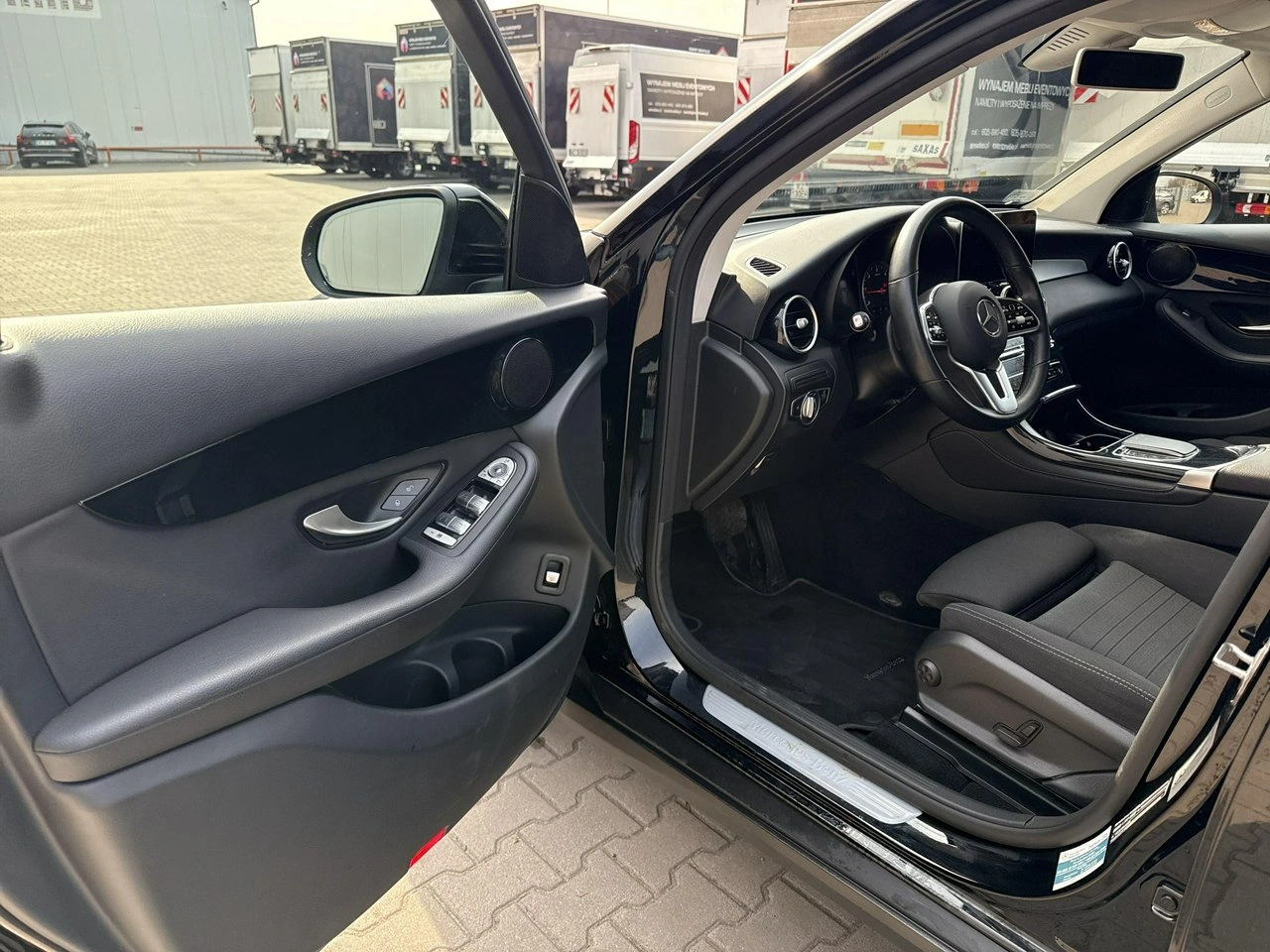 Mercedes GLC 200 - Zdjęcie 9