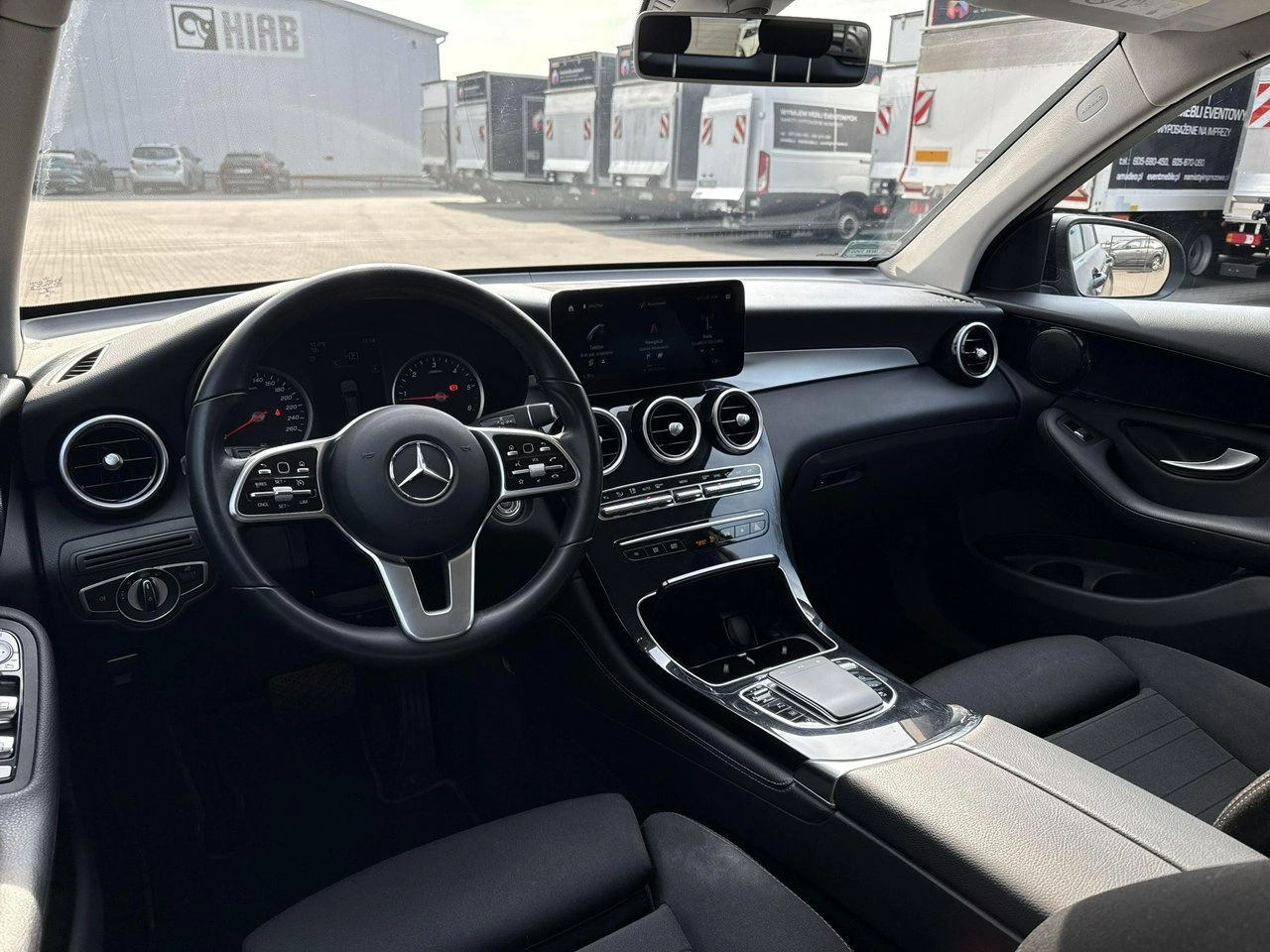 Mercedes GLC 200 - Zdjęcie 12