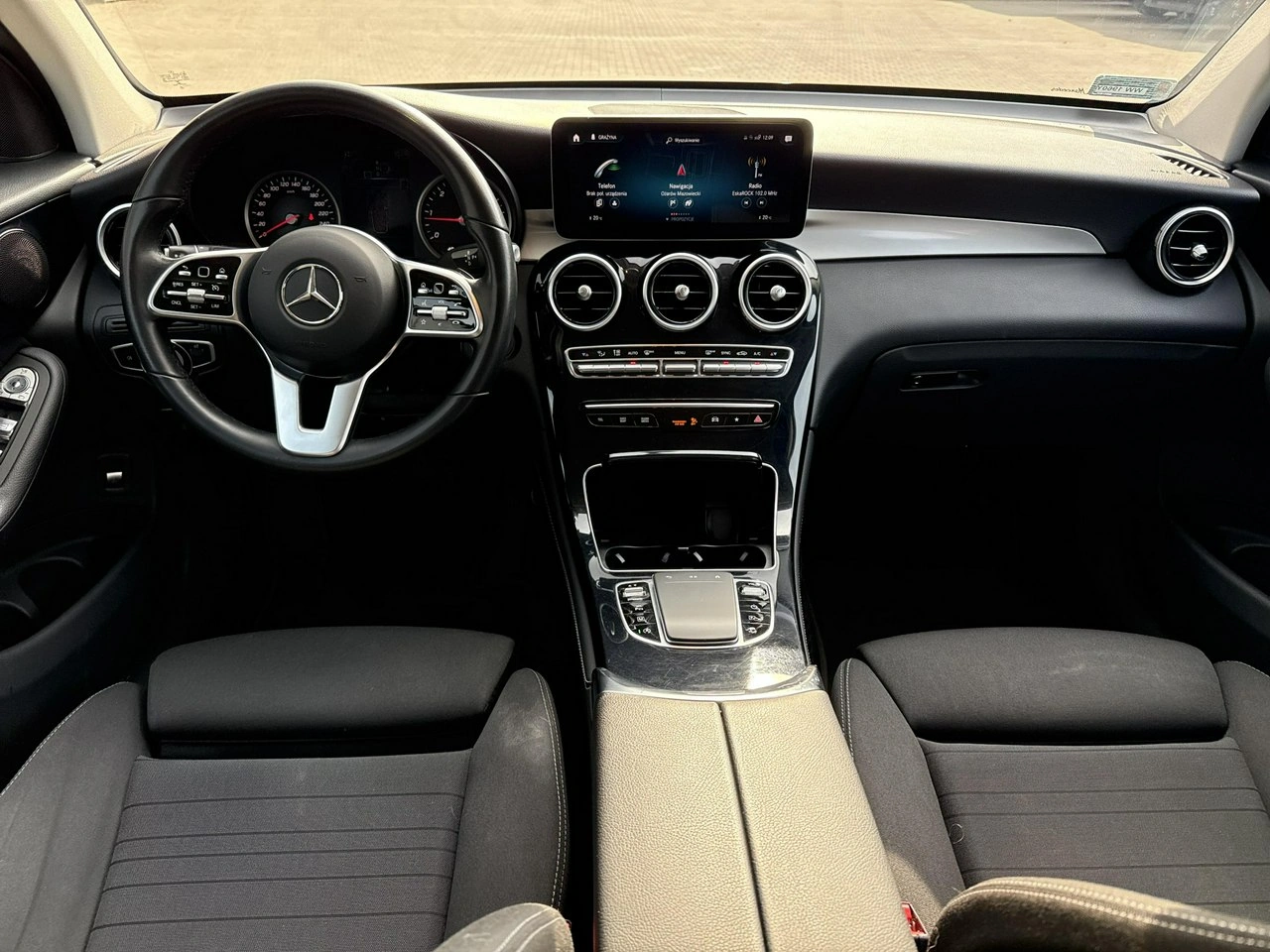 Mercedes GLC 200 - Zdjęcie 22