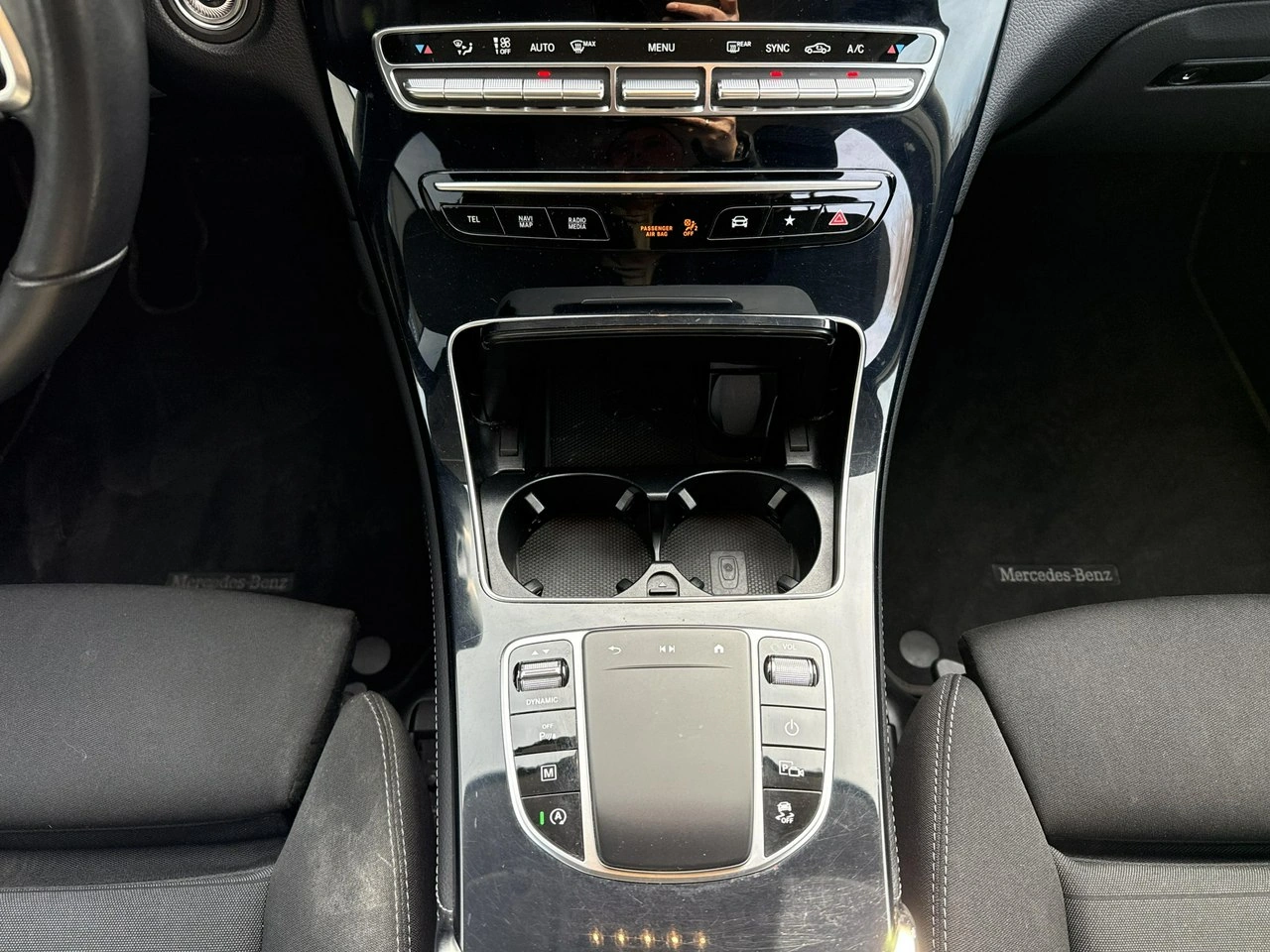 Mercedes GLC 200 - Zdjęcie 24