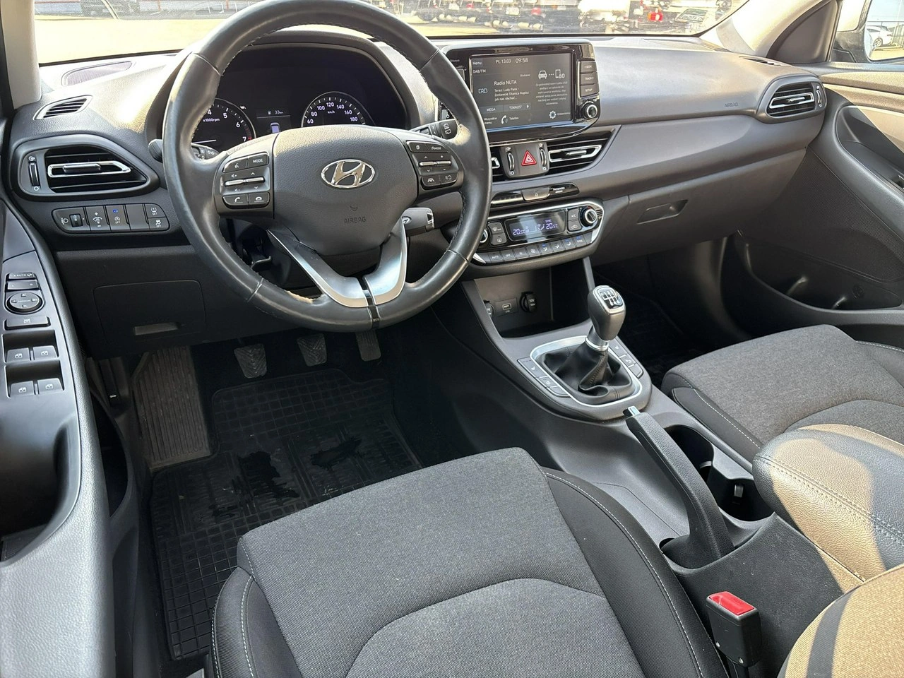 Hyundai i30 - Zdjęcie 12
