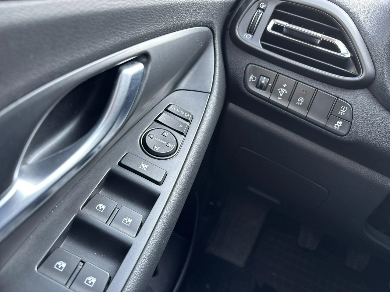 Hyundai i30 - Zdjęcie 24