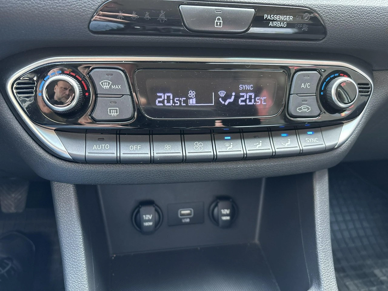 Hyundai i30 - Zdjęcie 25