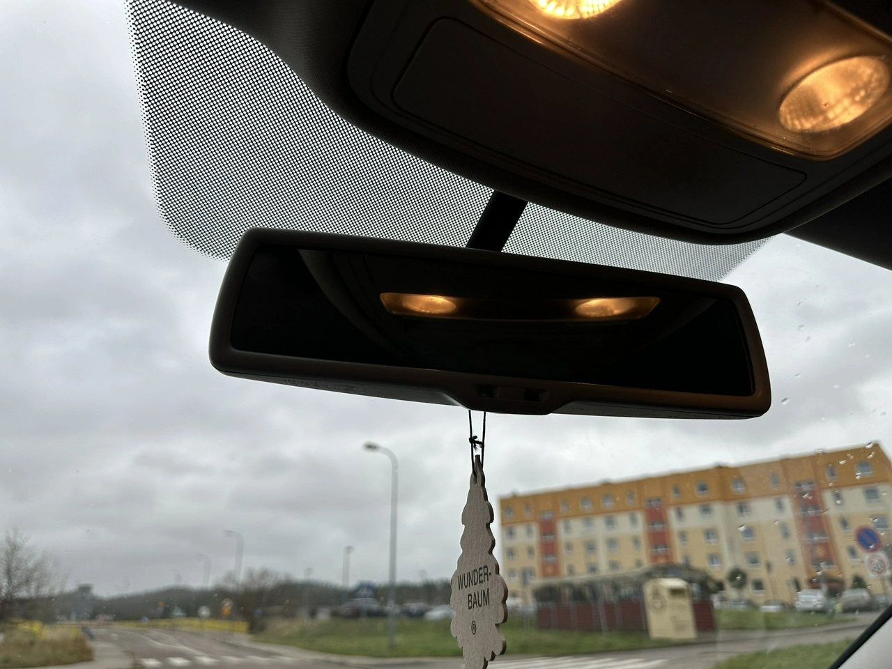 Volkswagen Touran - Zdjęcie 25