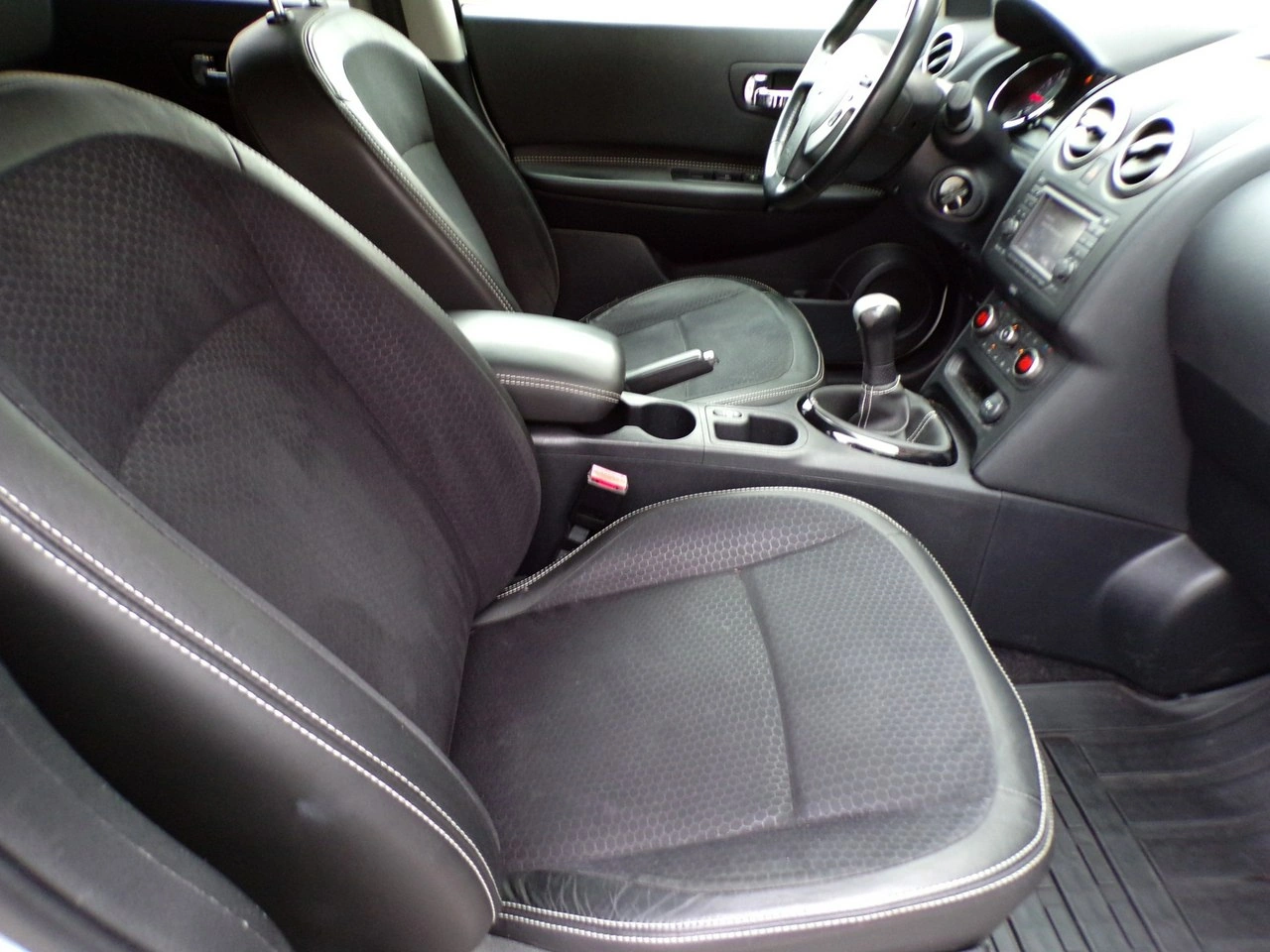 Nissan Qashqai - Zdjęcie 21