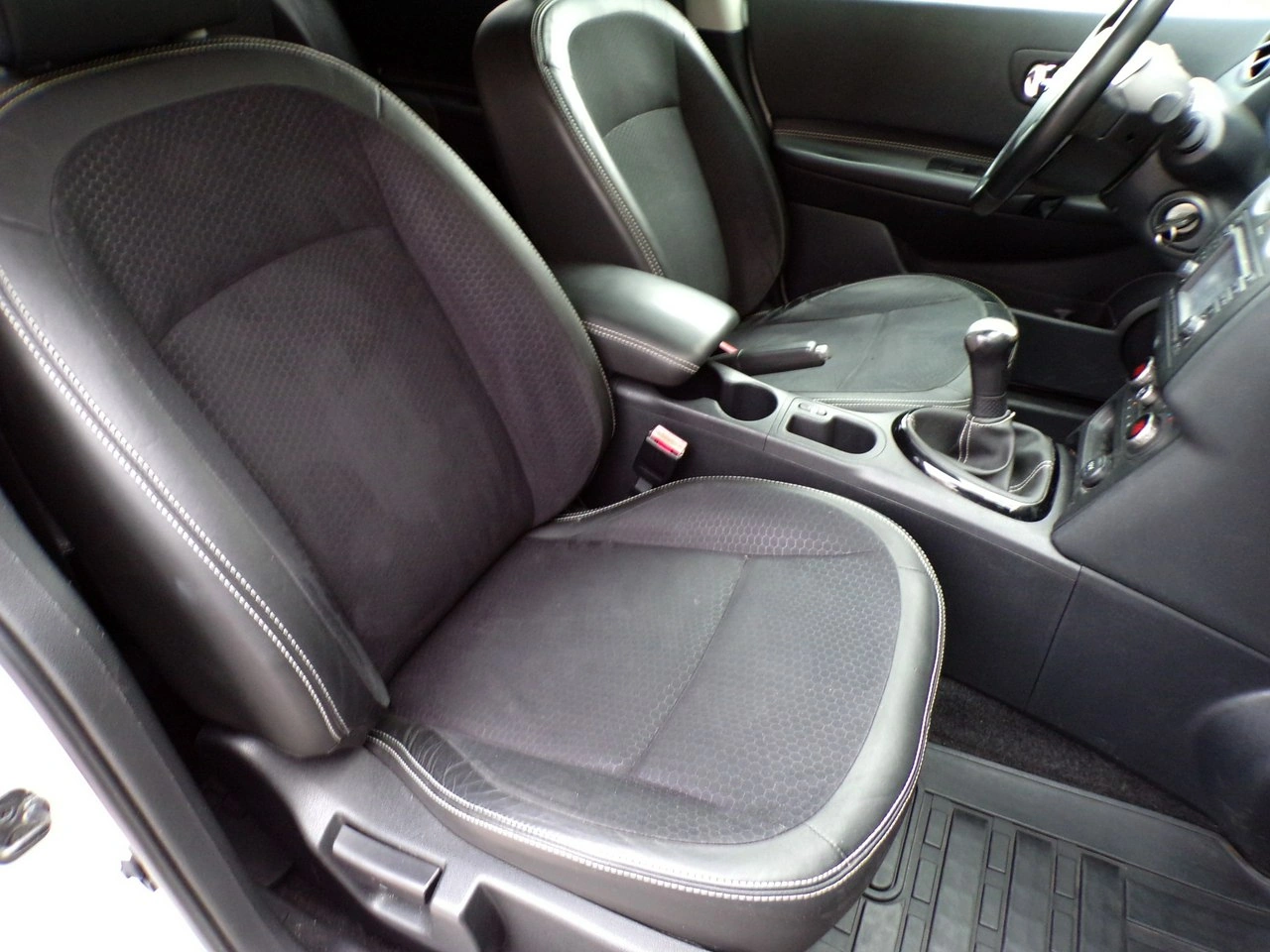 Nissan Qashqai - Zdjęcie 22