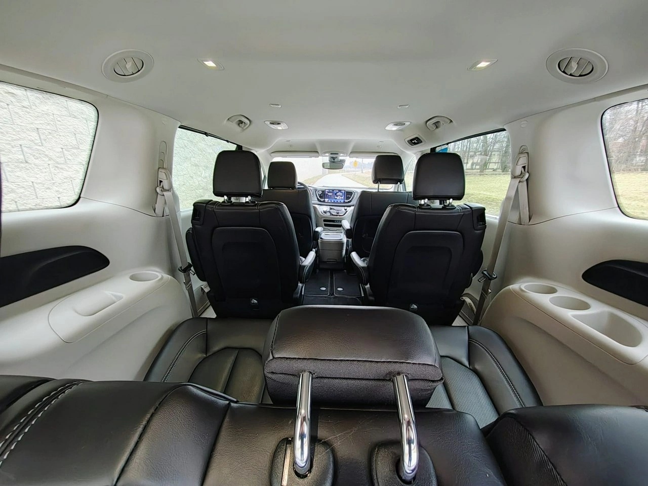 Chrysler Pacifica - Zdjęcie 17