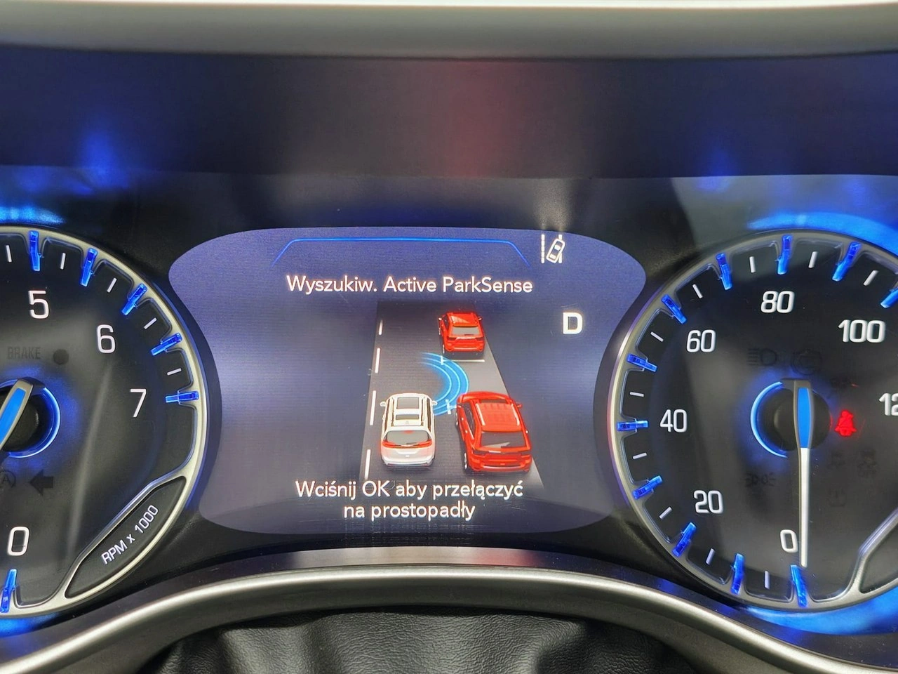 Chrysler Pacifica - Zdjęcie 24