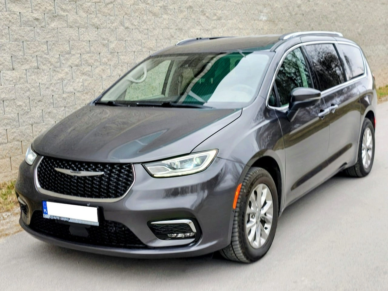 Chrysler Pacifica - Zdjęcie 2