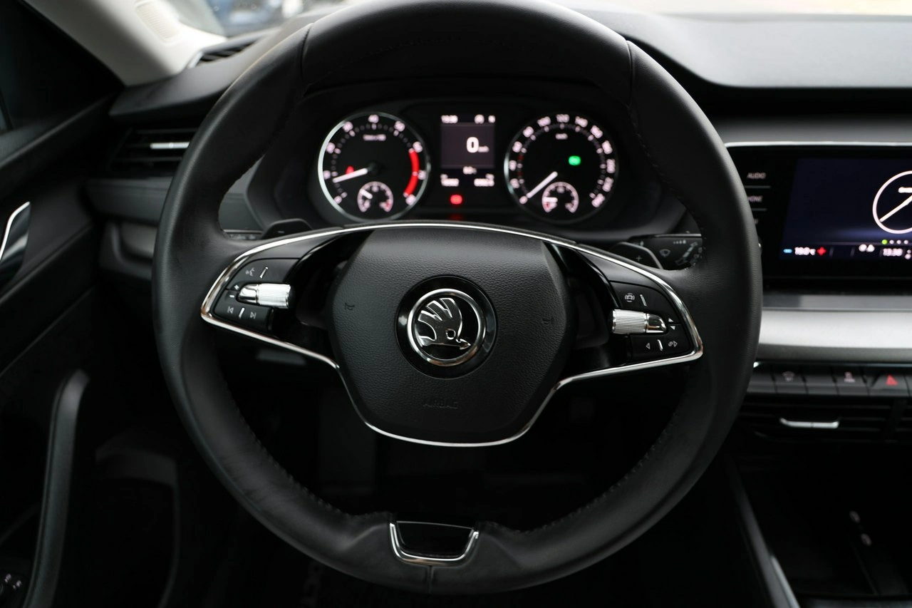 Skoda Octavia - Zdjęcie 14