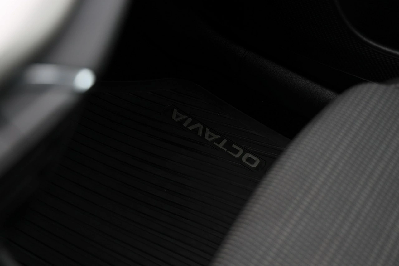 Skoda Octavia - Zdjęcie 23