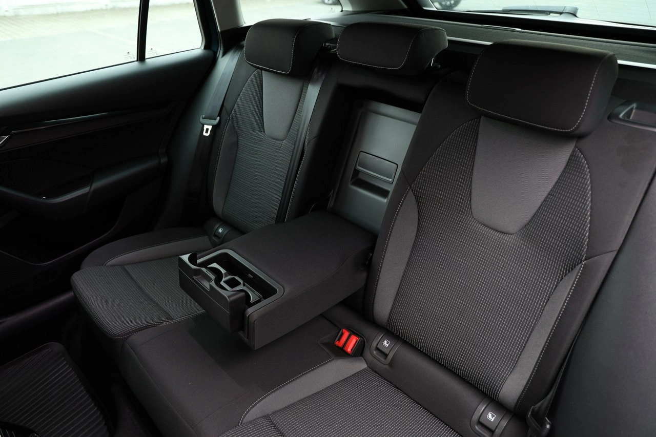 Skoda Octavia - Zdjęcie 34