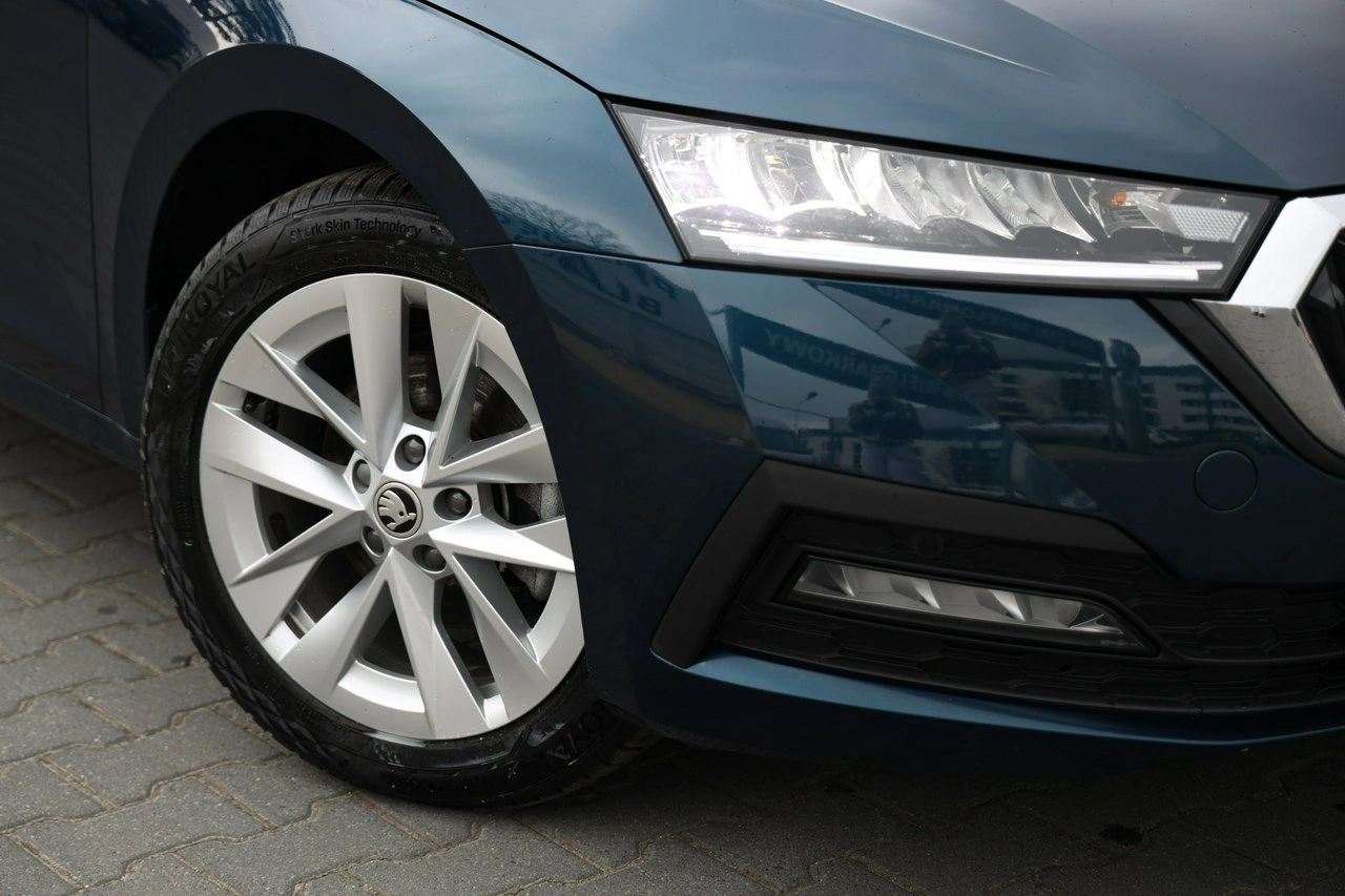 Skoda Octavia - Zdjęcie 4