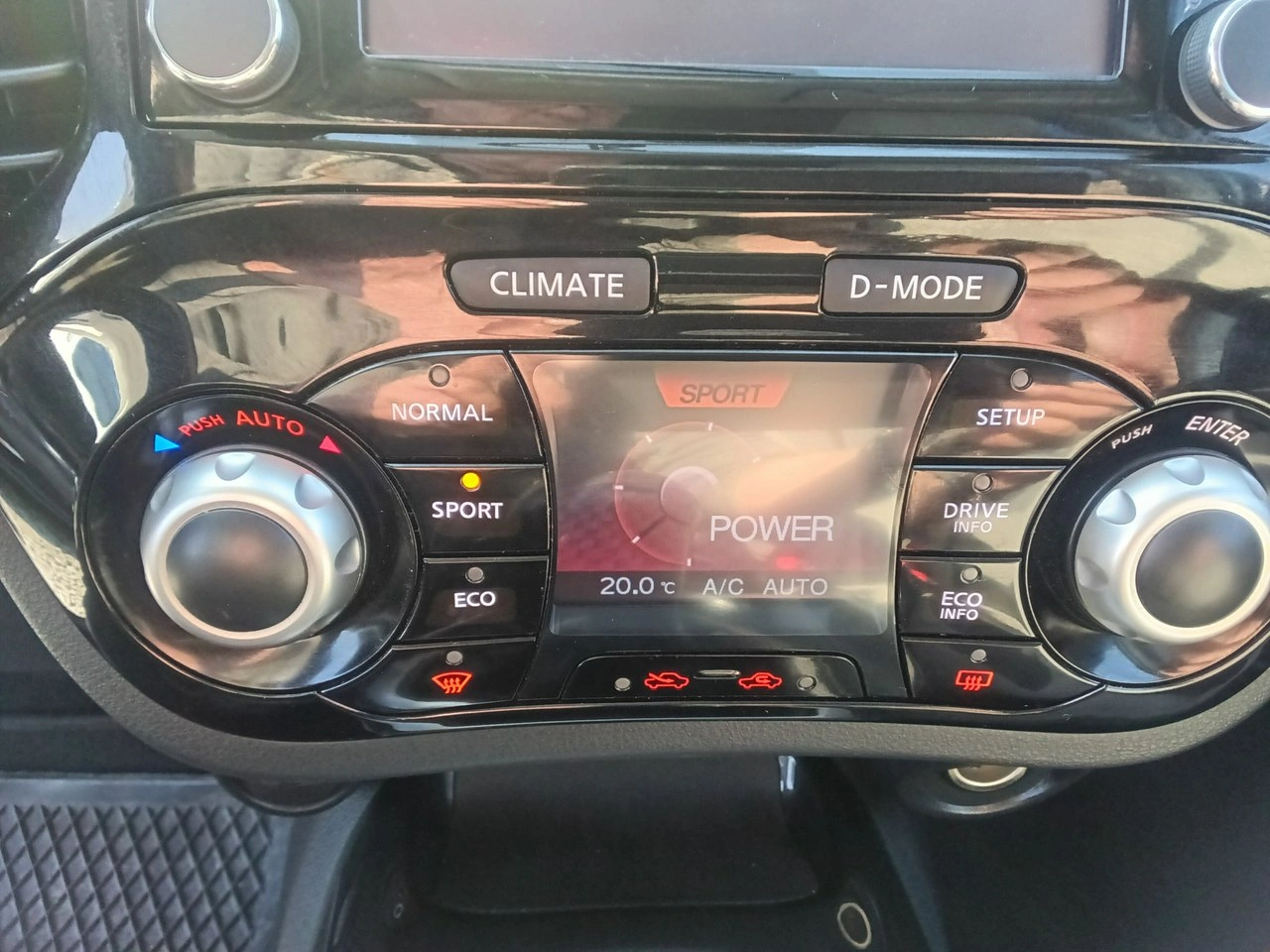 Nissan Juke - Zdjęcie 20