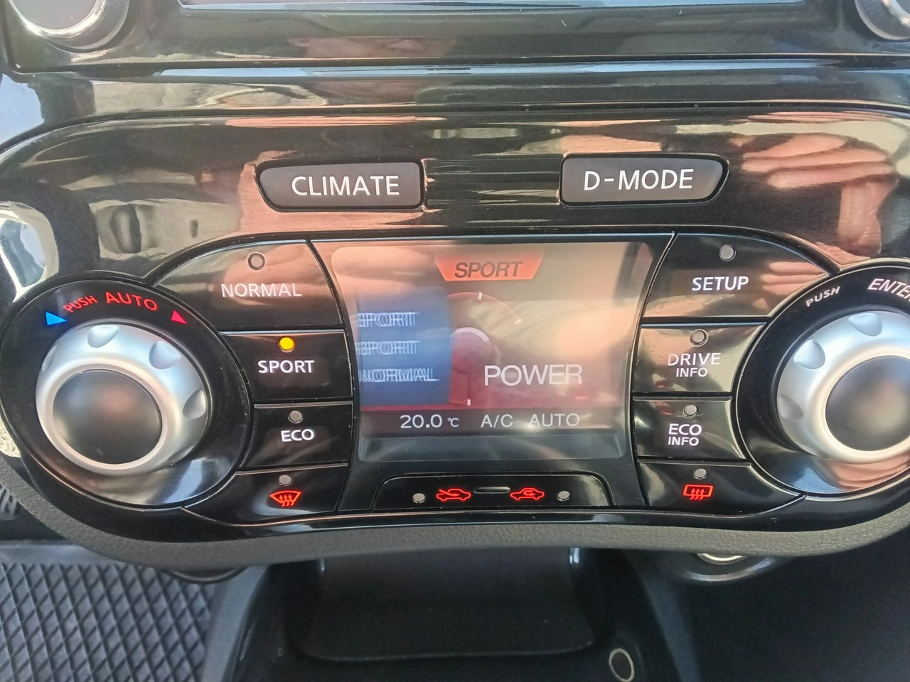 Nissan Juke - Zdjęcie 21