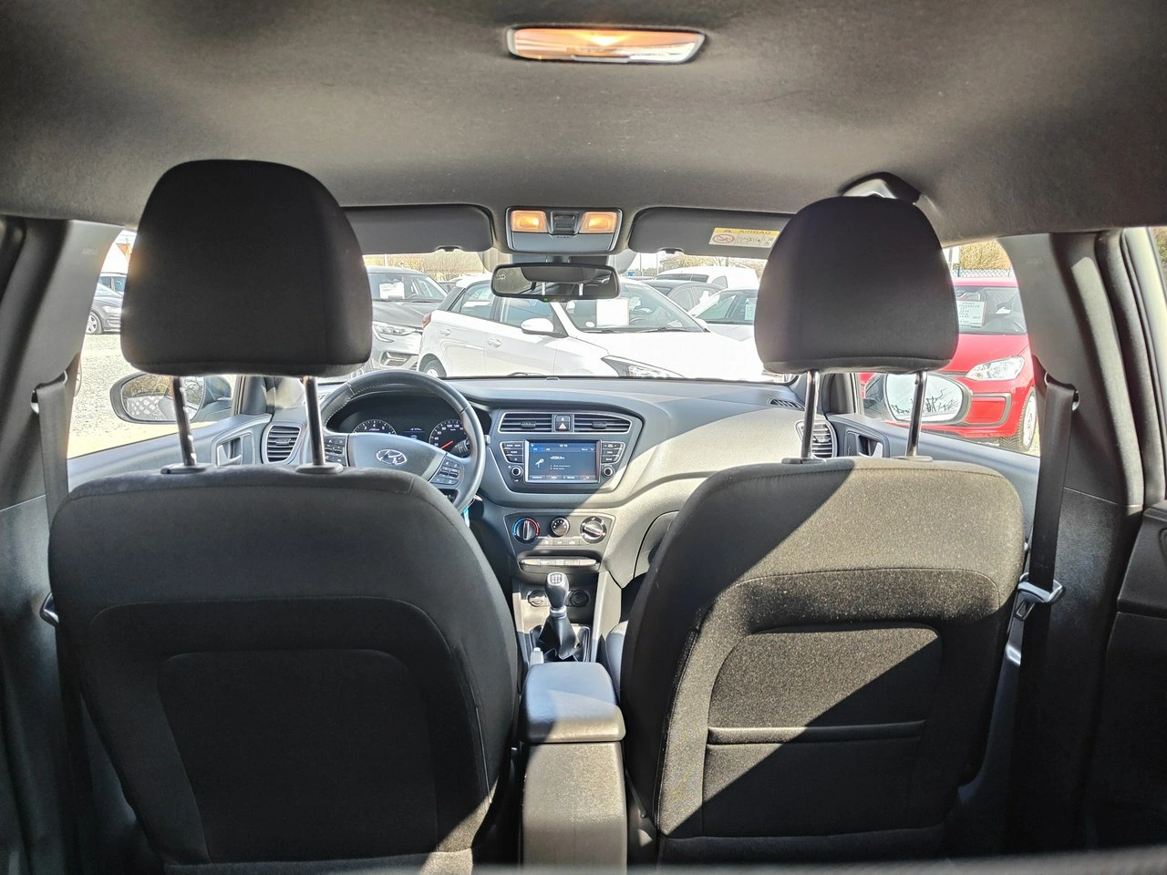 Hyundai i20 - Zdjęcie 16