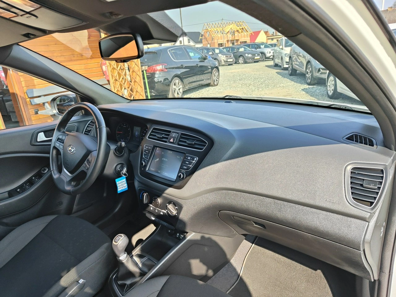 Hyundai i20 - Zdjęcie 20