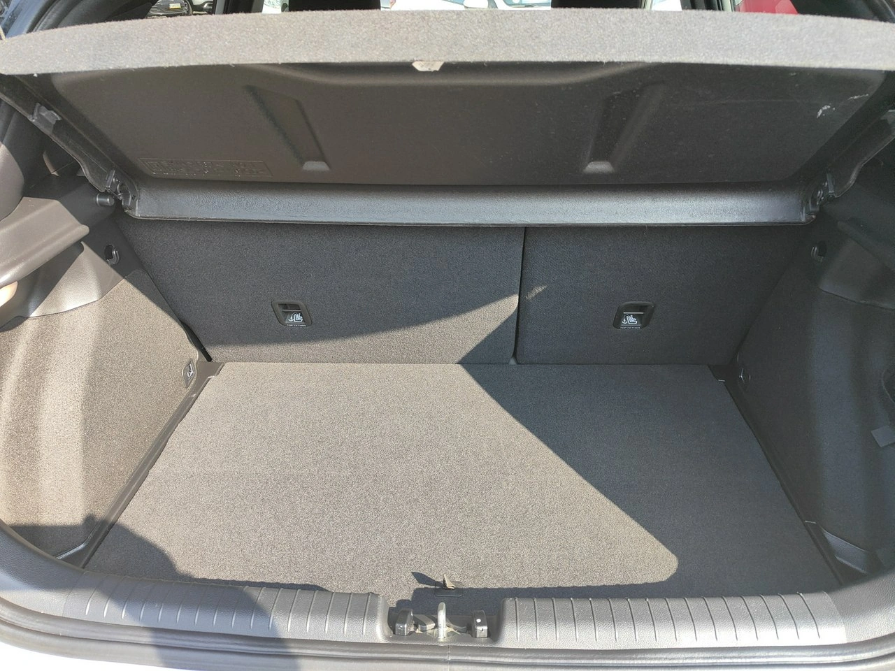 Hyundai i20 - Zdjęcie 28