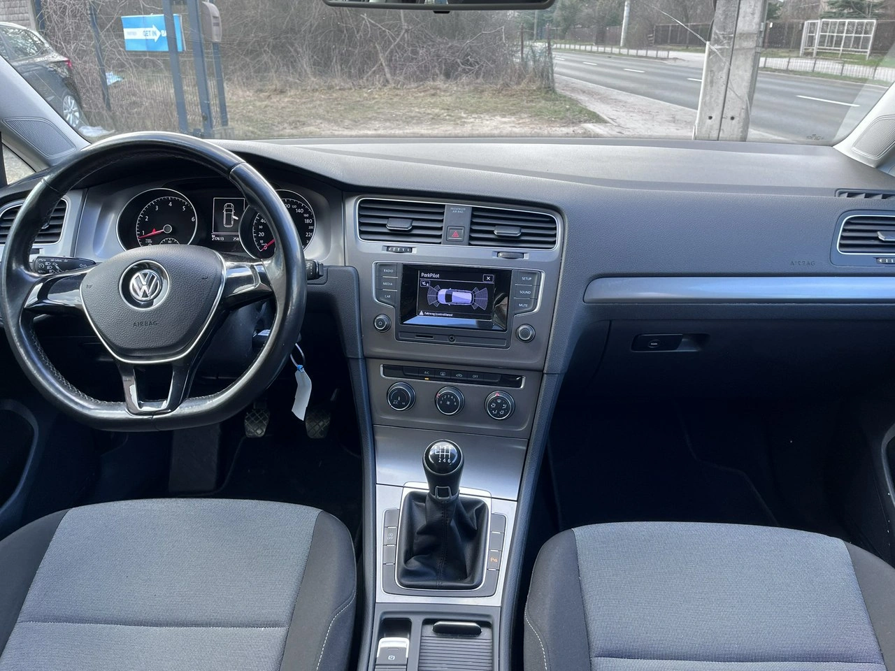 Volkswagen Golf - Zdjęcie 12