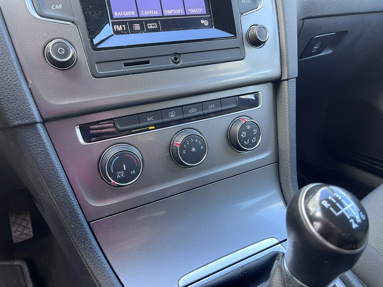 Volkswagen Golf - Zdjęcie 18