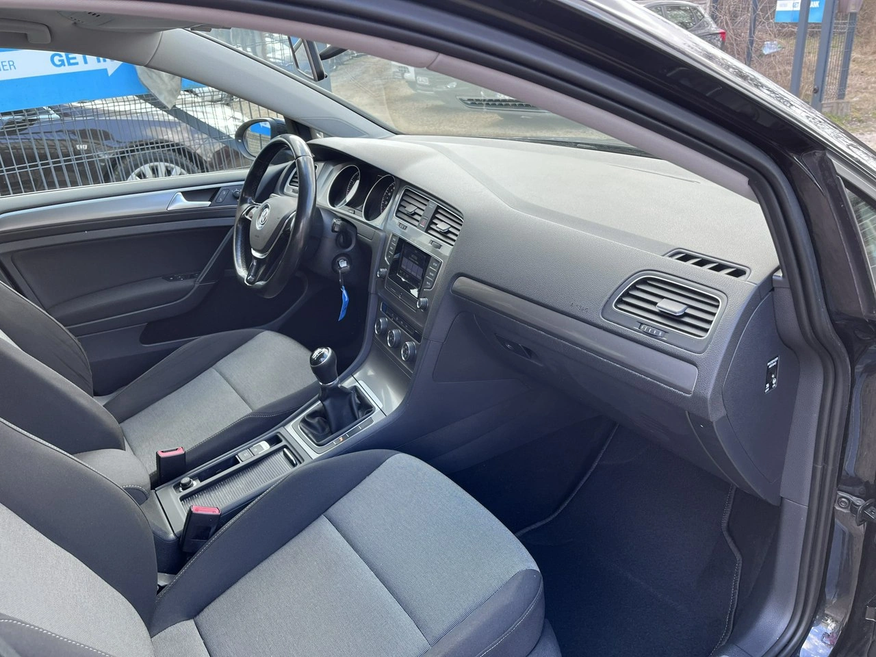 Volkswagen Golf - Zdjęcie 20