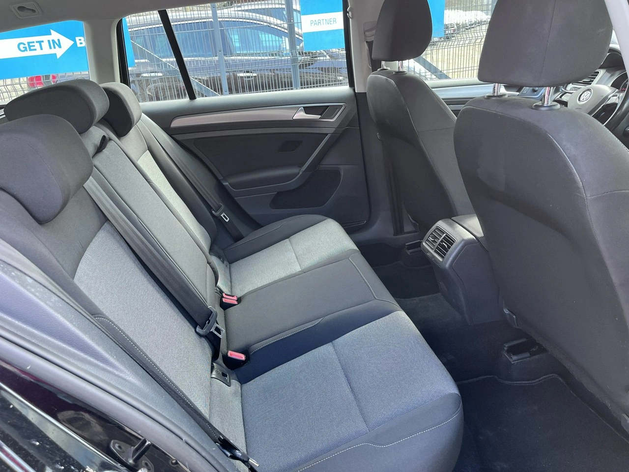 Volkswagen Golf - Zdjęcie 24