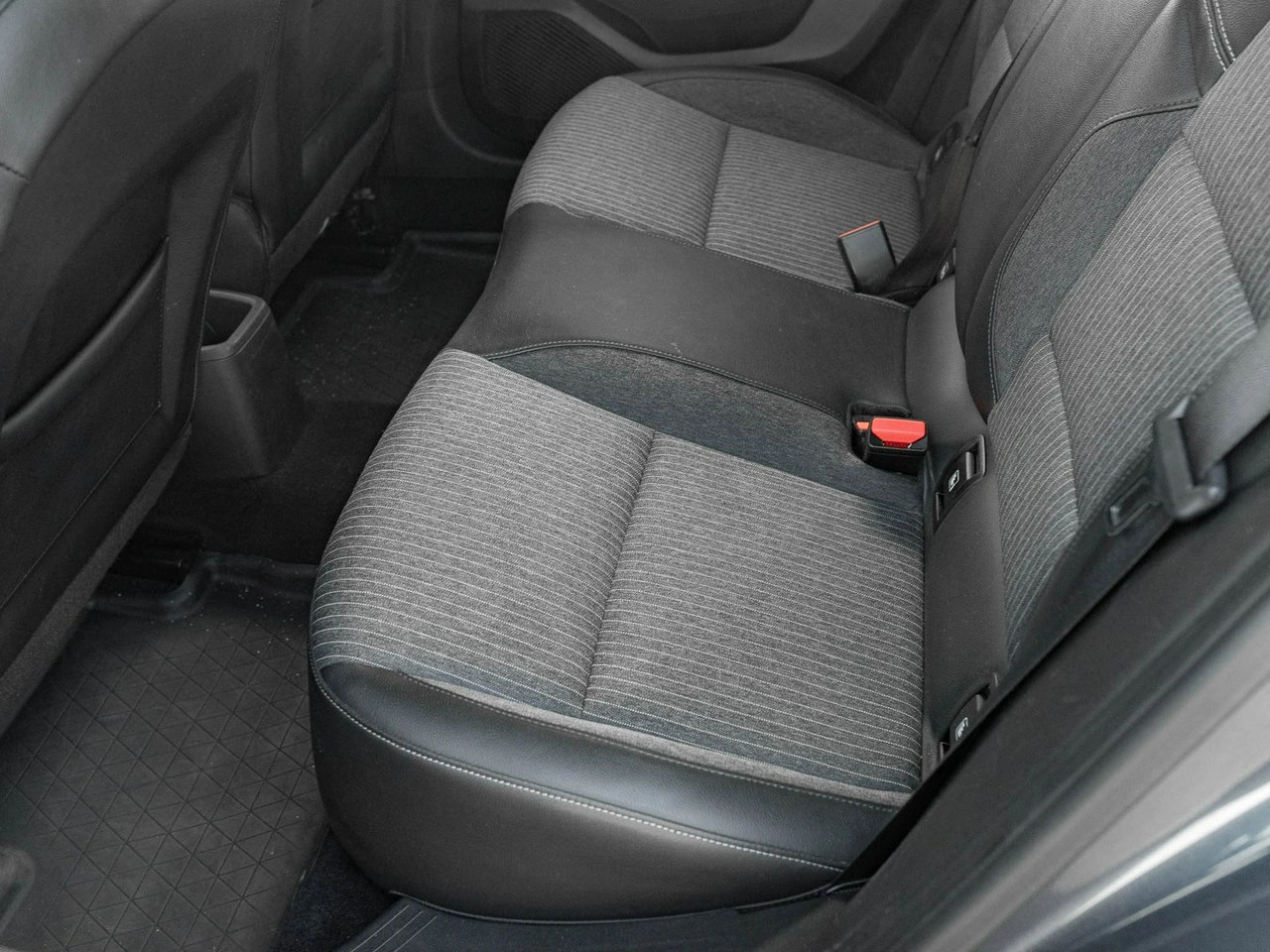 Renault Clio - Zdjęcie 23