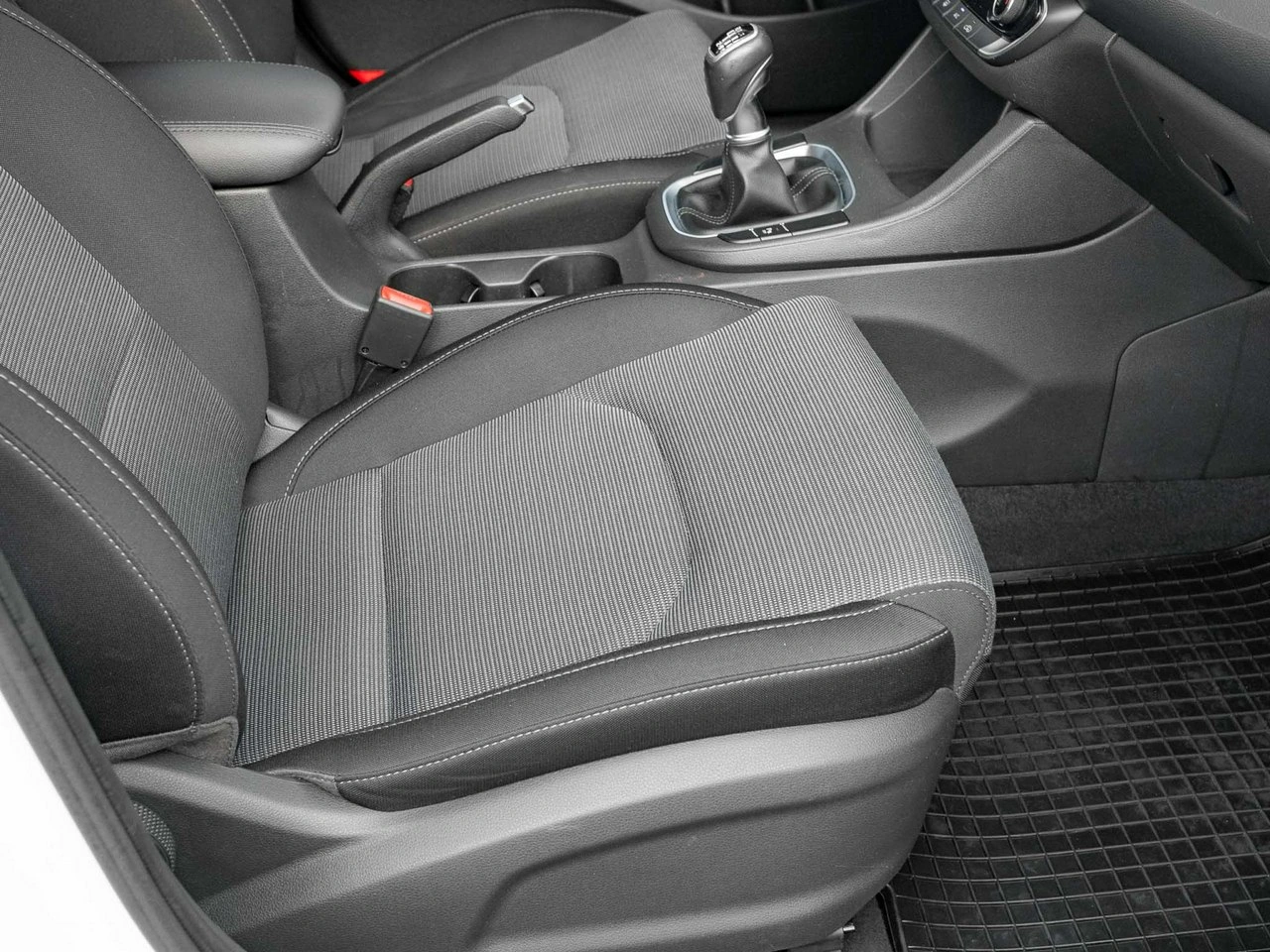 Hyundai i30 - Zdjęcie 25