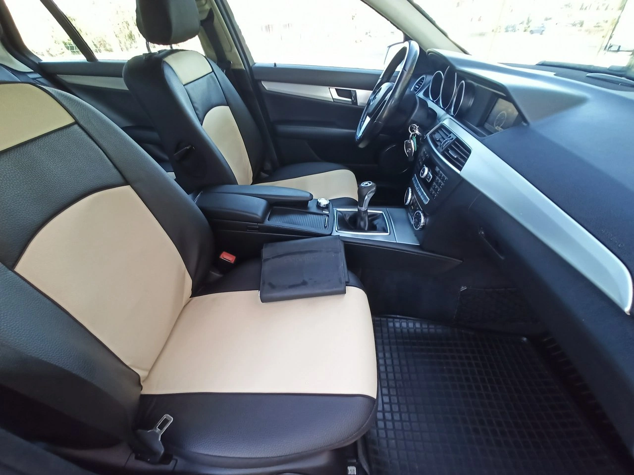 Mercedes C 200 - Zdjęcie 15