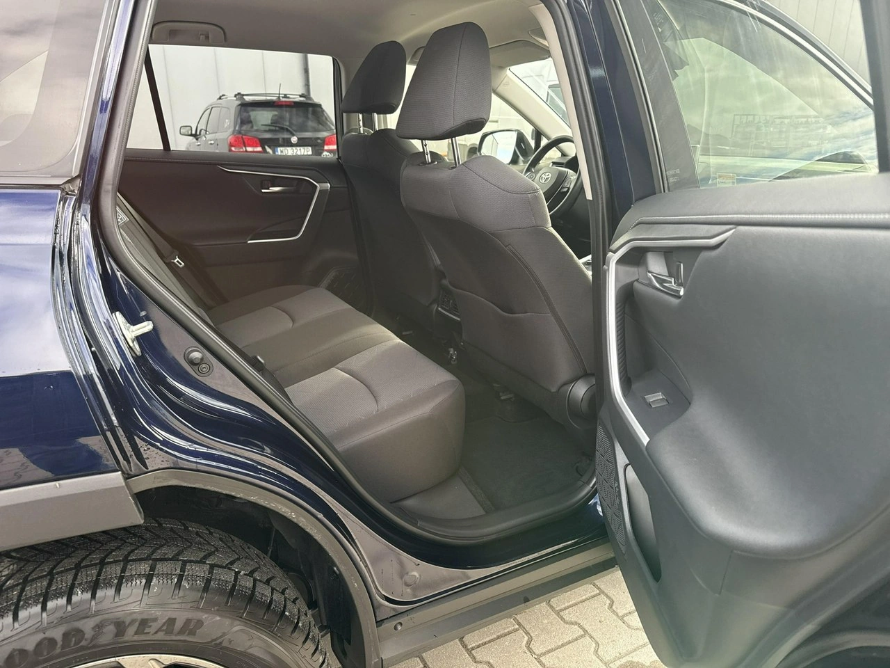 Toyota RAV-4 - Zdjęcie 17