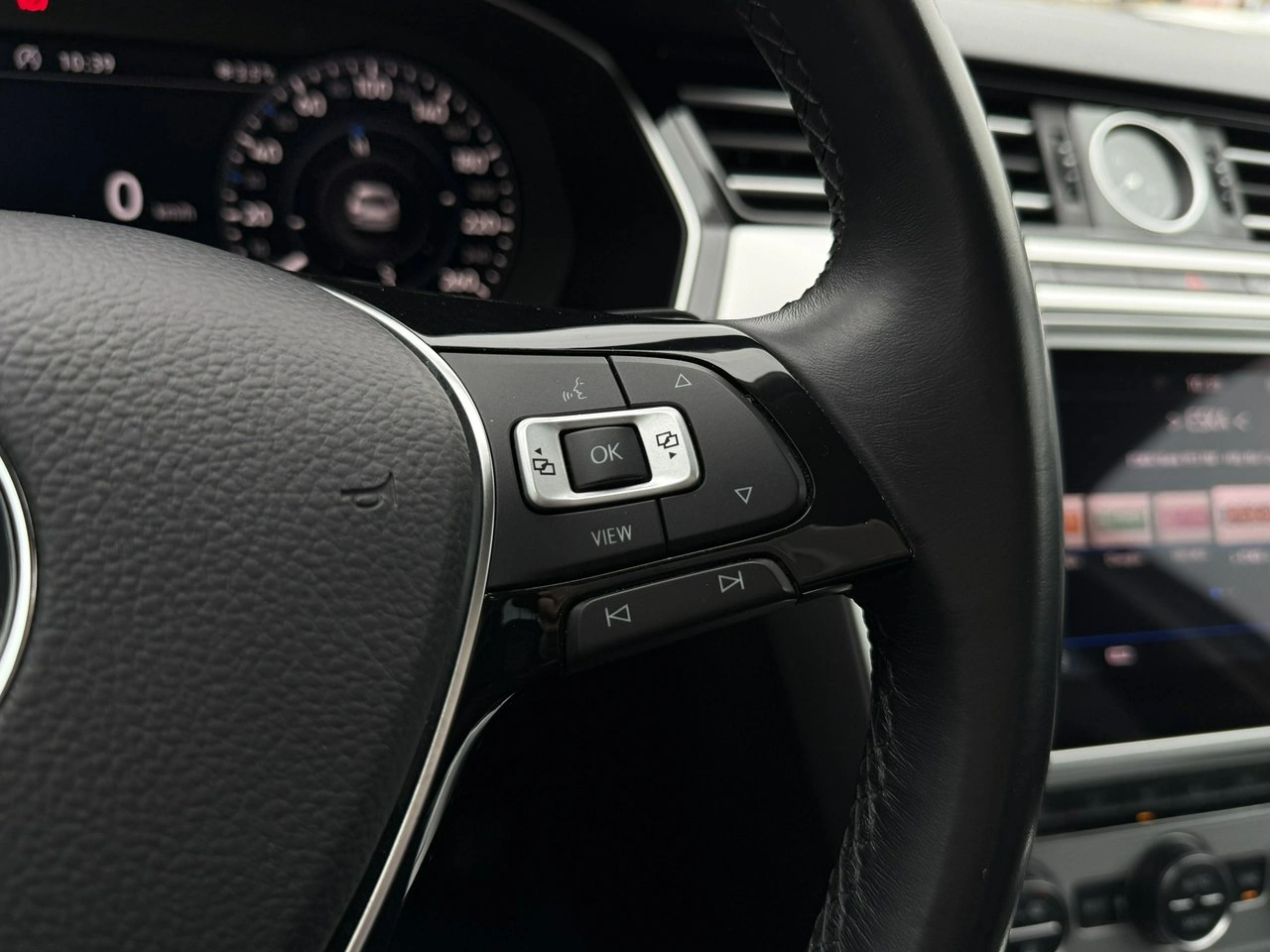 Volkswagen Passat - Zdjęcie 20