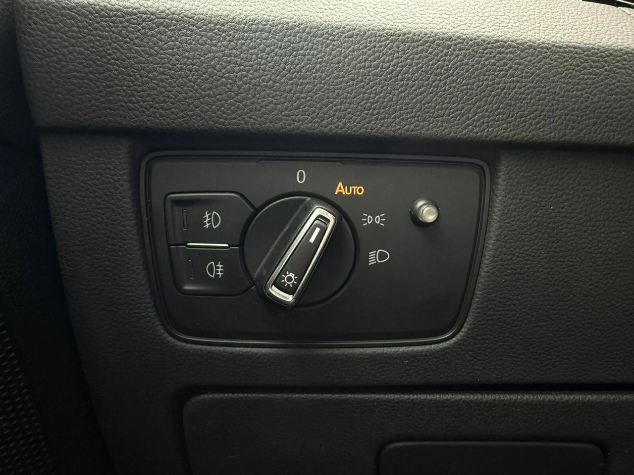 Volkswagen Passat - Zdjęcie 34