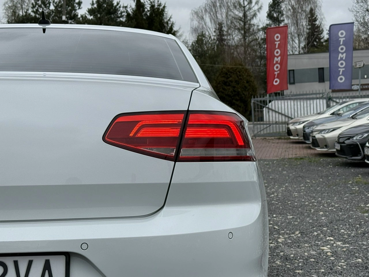 Volkswagen Passat - Zdjęcie 10